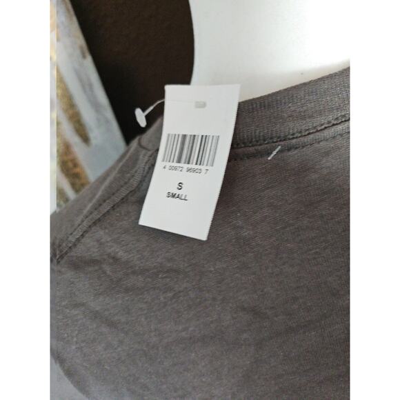 Disney Cruise Line Lookout Cay Lighthouse Point Grey Mickey Shirt Adult Small - Picture 6 of 6